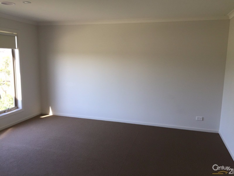 11 Capella Crescent, Williams Landing VIC 3027