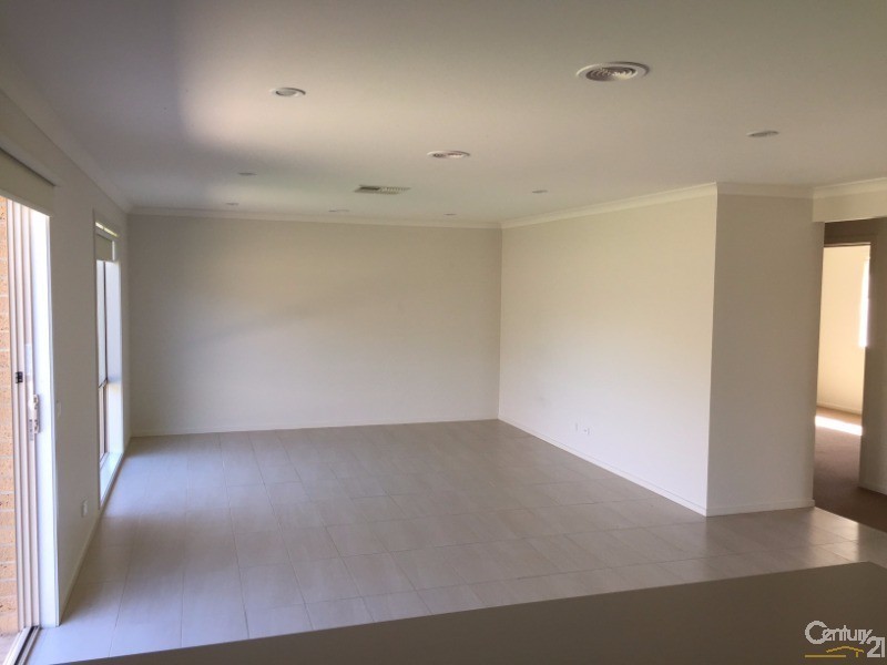 11 Capella Crescent, Williams Landing VIC 3027