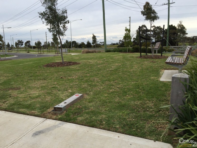 11 Capella Crescent, Williams Landing VIC 3027