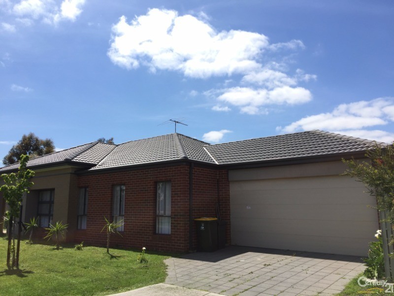 94 Duncombe Parkway, Deer Park VIC 3023