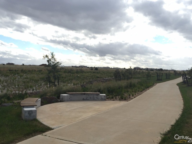 29 Rockgarden Drive, Truganina VIC 3029