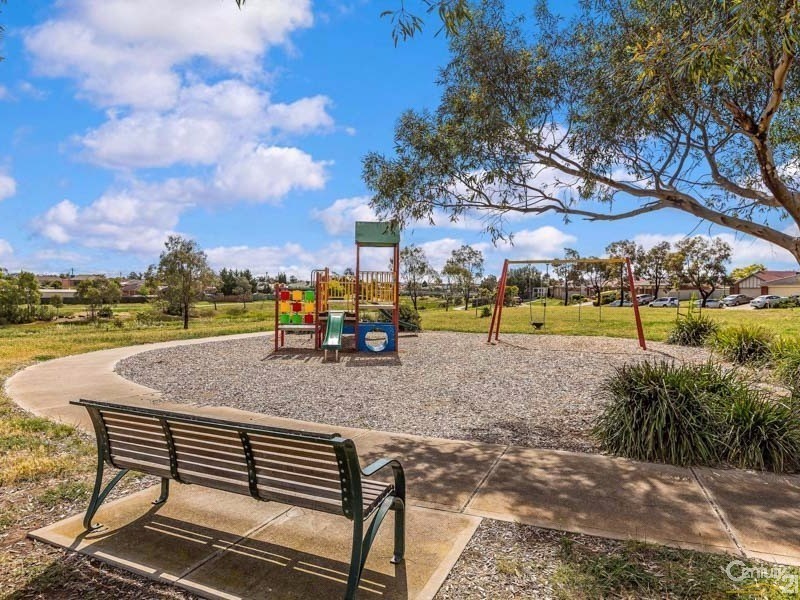 1/10 Windle Court, Truganina VIC 3029