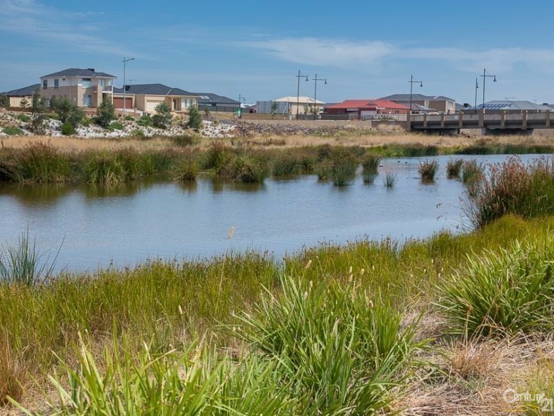 9 Greenbank Way, Point Cook VIC 3030