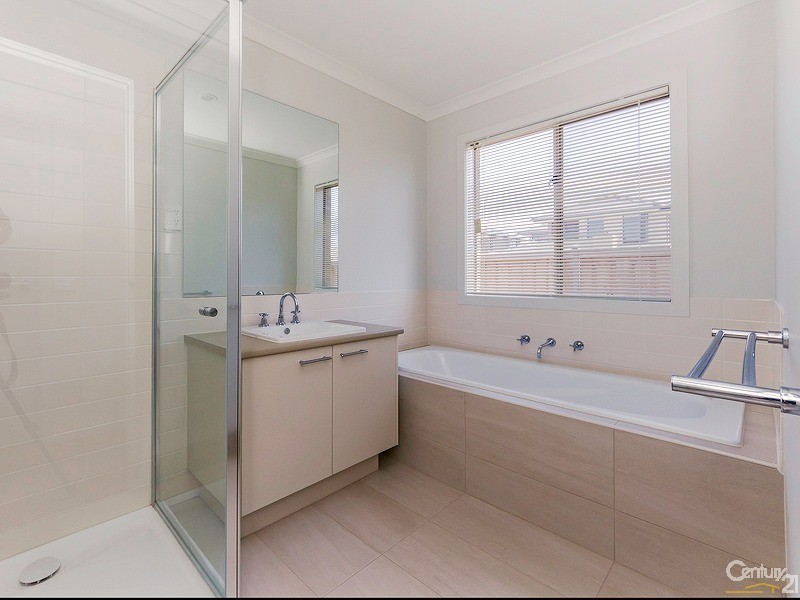 11 Capella Crescent, Williams Landing VIC 3027