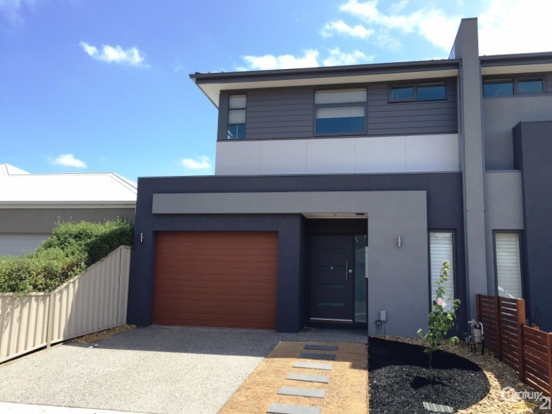 1/7 Lipari Place, Point Cook VIC 3030