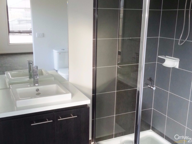 49 Waves Drive, Point Cook VIC 3030