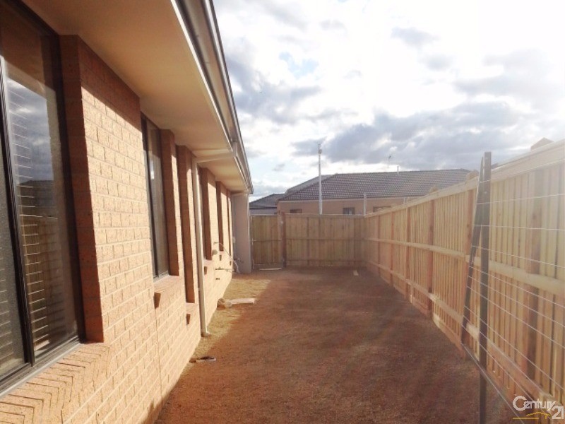 49 Waves Drive, Point Cook VIC 3030