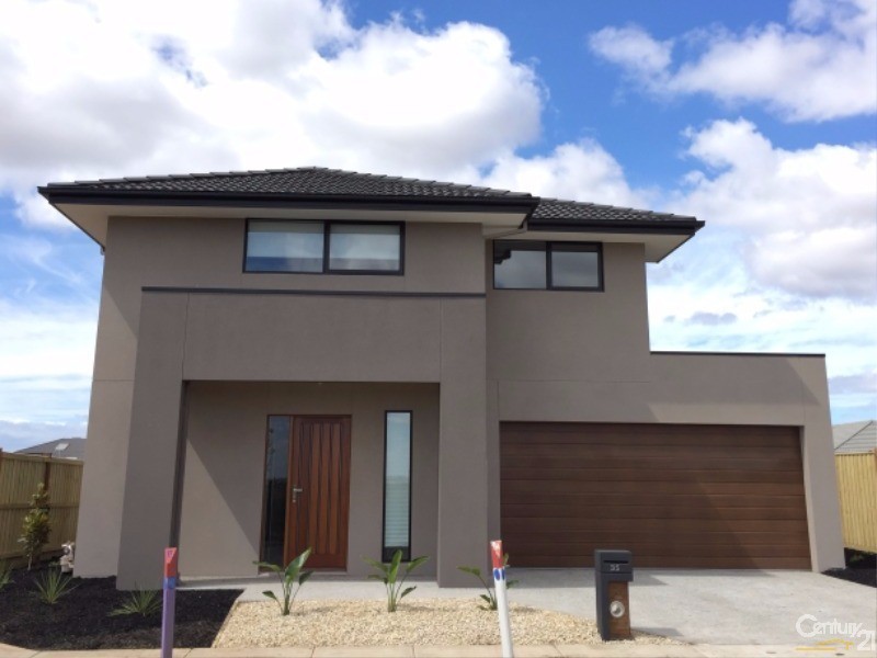 39 Pennsylvania Crescent, Point Cook VIC 3030