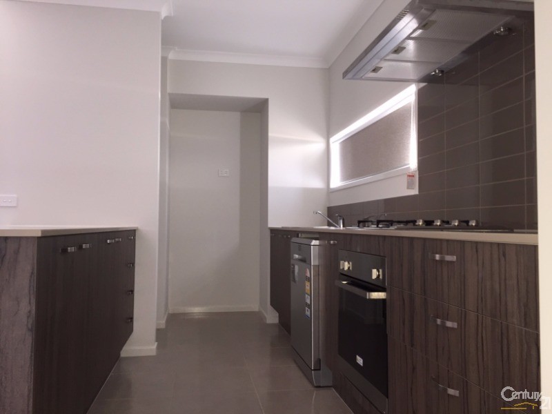 39 Pennsylvania Crescent, Point Cook VIC 3030