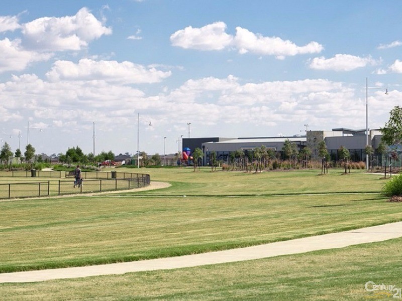 14 Kirami Avenue, Point Cook VIC 3030