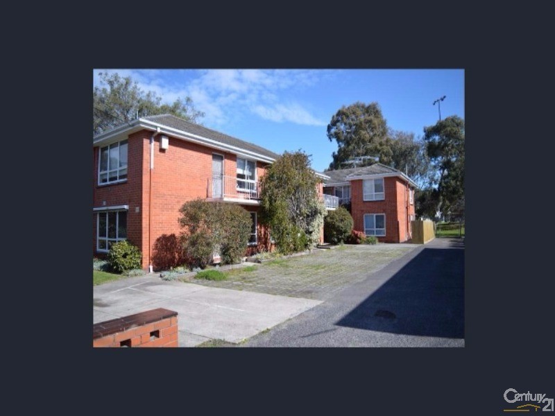 8/3 Mackenzie Street, Cheltenham VIC 3192