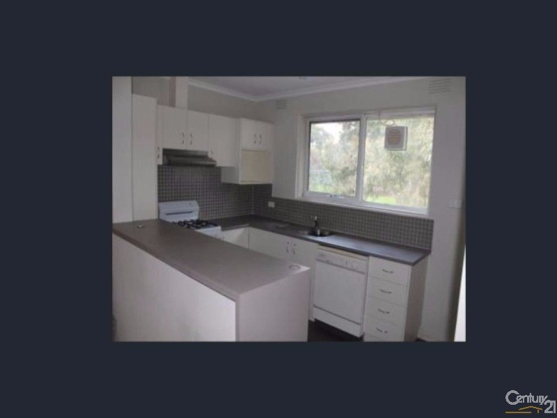 8/3 Mackenzie Street, Cheltenham VIC 3192