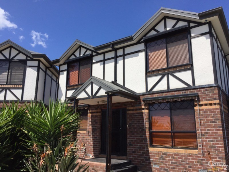 4/10 Windle Court, Truganina VIC 3029