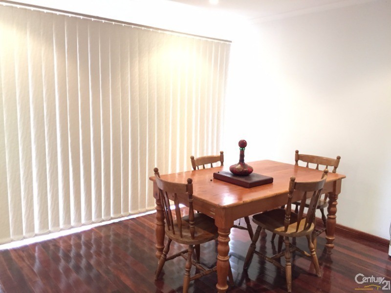 4/10 Windle Court, Truganina VIC 3029