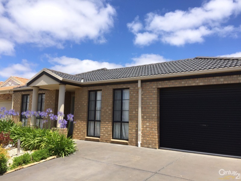 4 Saddle Wynd, Truganina VIC 3029