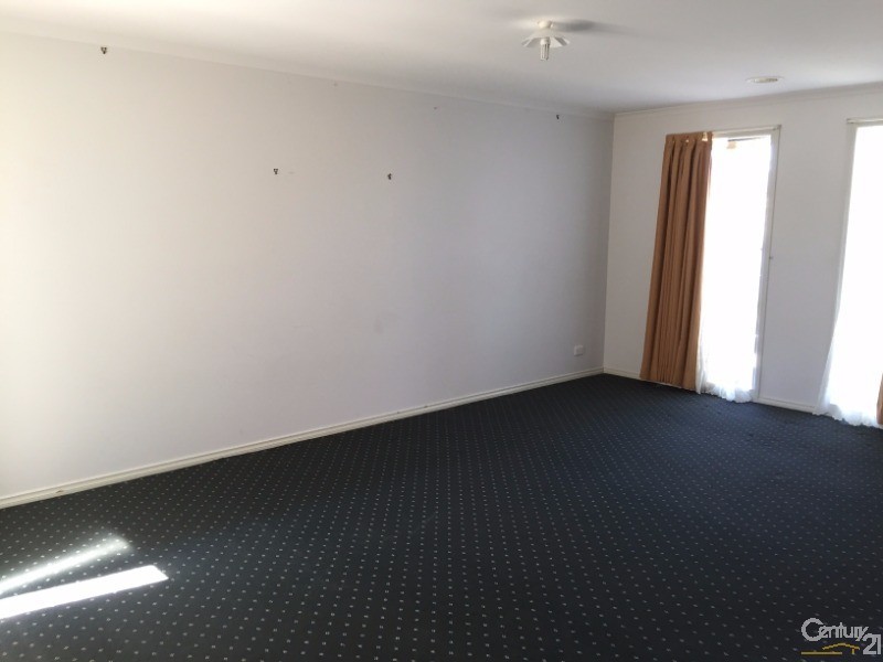 4 Saddle Wynd, Truganina VIC 3029