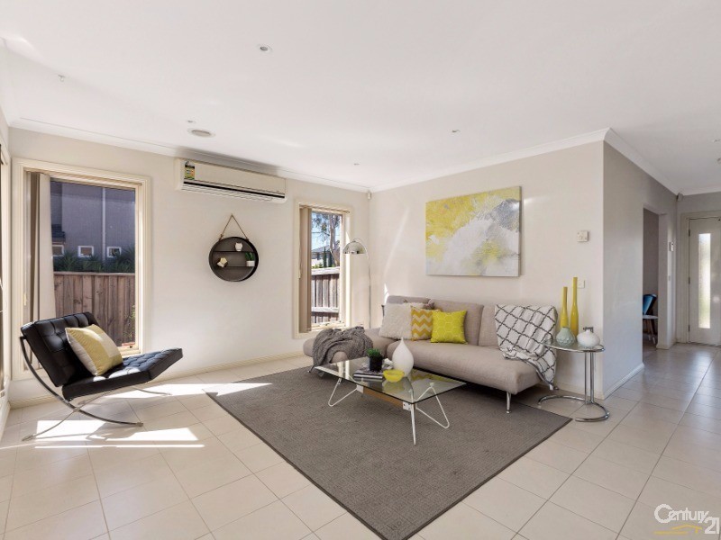 20 The Esplanade, Sanctuary Lakes VIC 3030