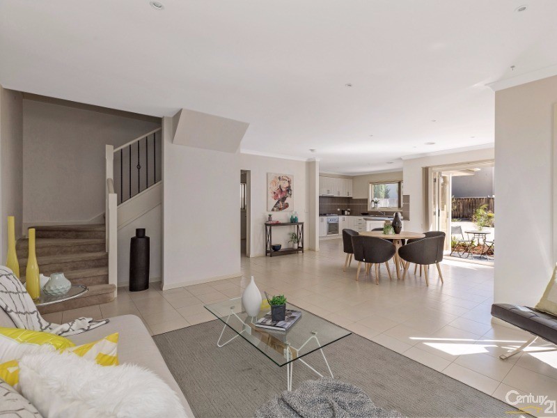 20 The Esplanade, Sanctuary Lakes VIC 3030