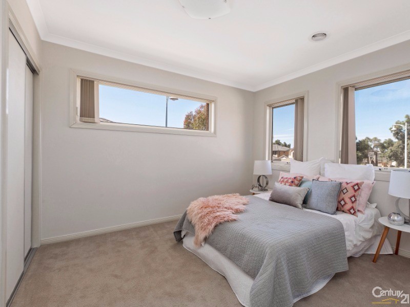 20 The Esplanade, Sanctuary Lakes VIC 3030