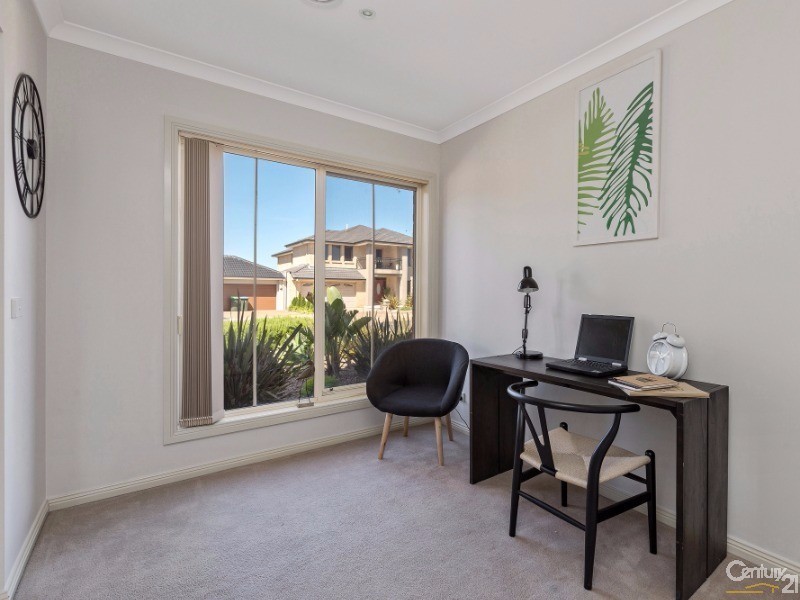 20 The Esplanade, Sanctuary Lakes VIC 3030