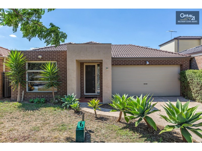 8 Tenerrife Crescent, Point Cook VIC 3030