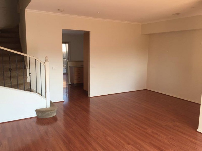 33 Lincoln Heath Boulevard, Point Cook VIC 3030