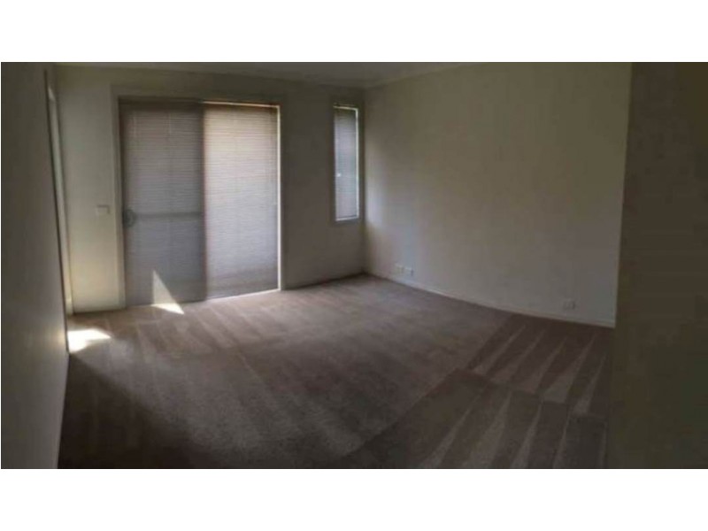 33 Lincoln Heath Boulevard, Point Cook VIC 3030