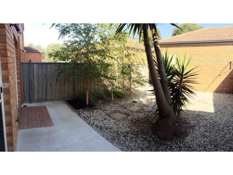 33 Lincoln Heath Boulevard, Point Cook VIC 3030