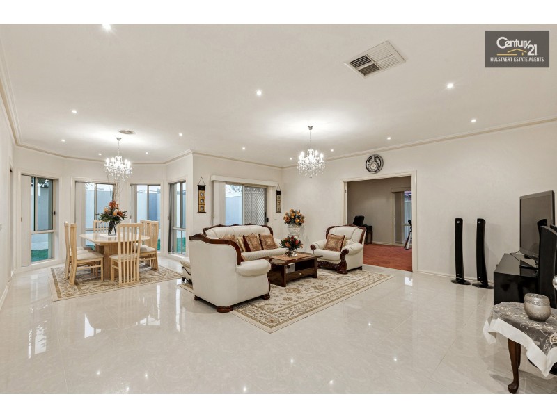 44 Willowgreen Way, Point Cook VIC 3030