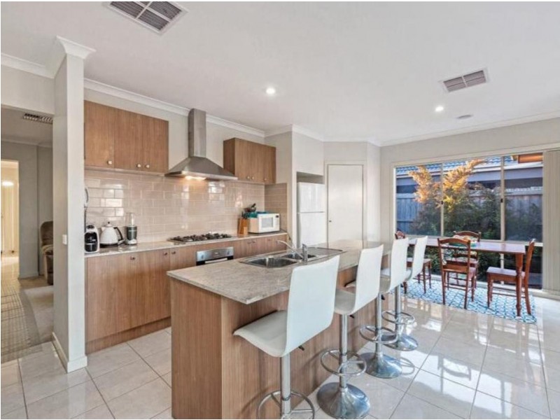 10 Magnetic Avenue, Point Cook VIC 3030