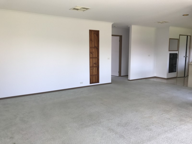 2 Kathleen Crescent, Hoppers Crossing VIC 3029