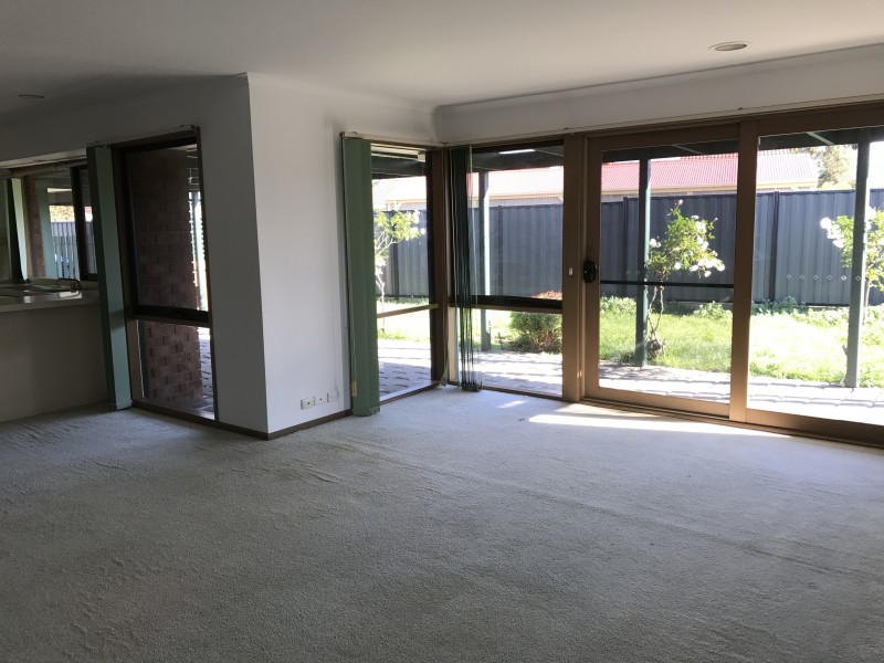 2 Kathleen Crescent, Hoppers Crossing VIC 3029