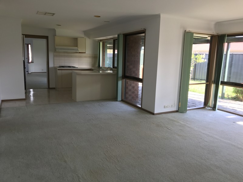 2 Kathleen Crescent, Hoppers Crossing VIC 3029