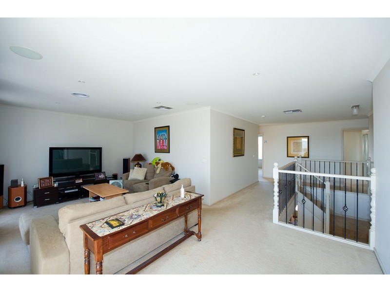 21 Helpmann Avenue, Point Cook VIC 3030