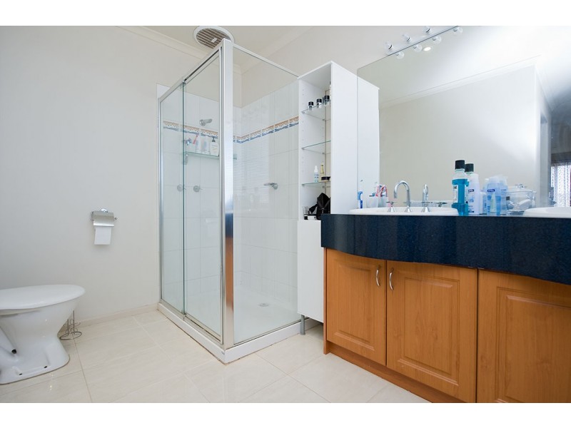 21 Helpmann Avenue, Point Cook VIC 3030