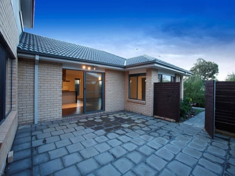 19 Manhattan Close, Point Cook VIC 3030