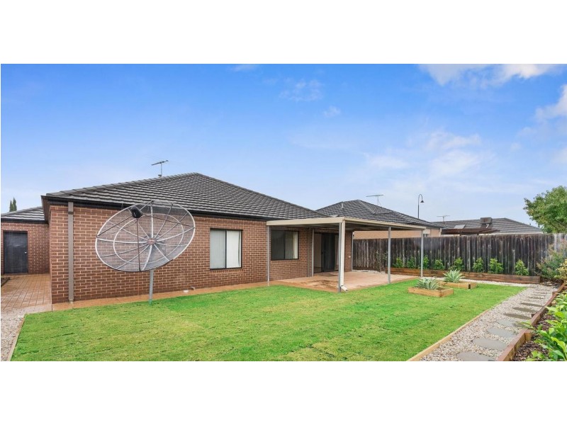 5 Pinoak Street, Point Cook VIC 3030