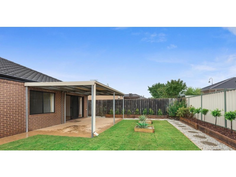 5 Pinoak Street, Point Cook VIC 3030