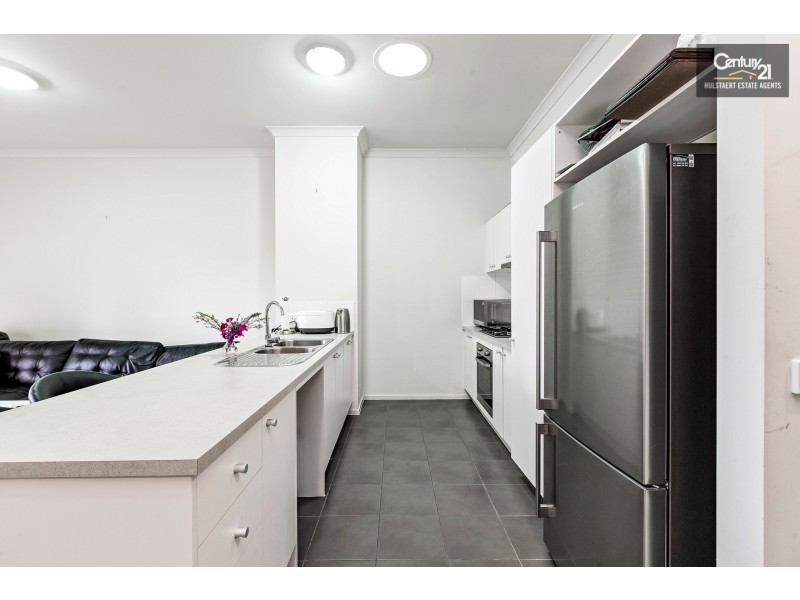 2/15 Tom Roberts Parade, Point Cook VIC 3030