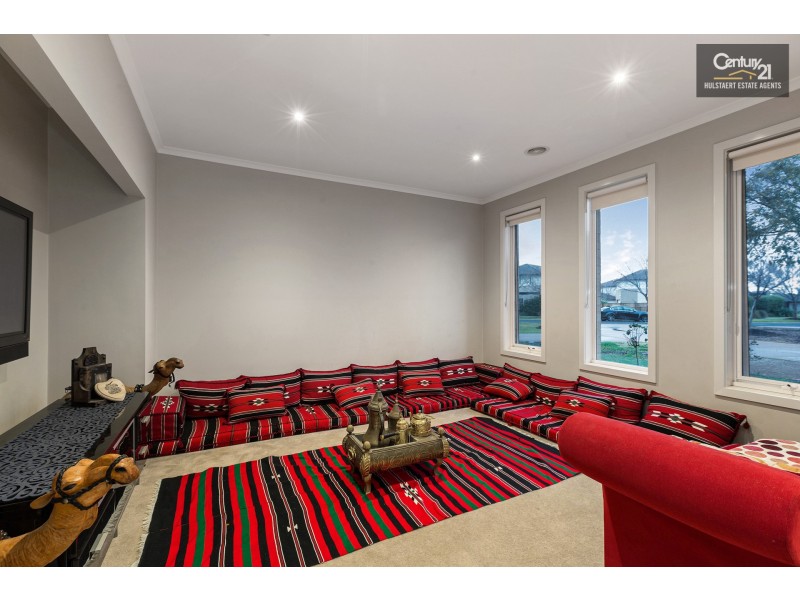 47 Vaucluse Boulevard, Sanctuary Lakes VIC 3030