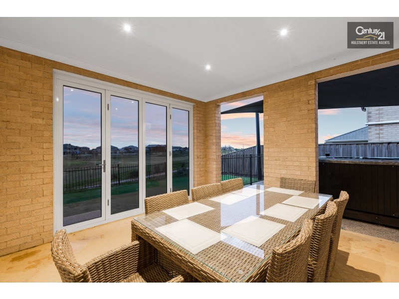 47 Vaucluse Boulevard, Sanctuary Lakes VIC 3030