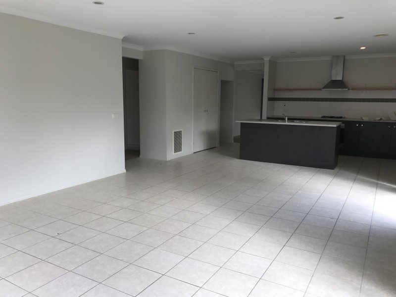 48 Cootamundra Circuit, Melton West VIC 3337