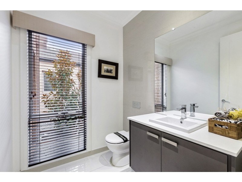 13 Harvey Street, Williams Landing VIC 3027