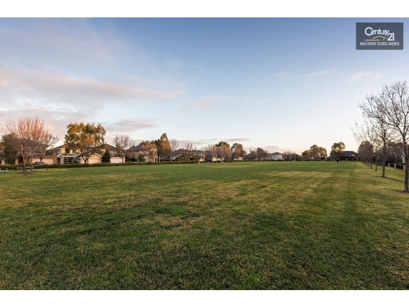 44 Times Square, Sanctuary Lakes VIC 3030