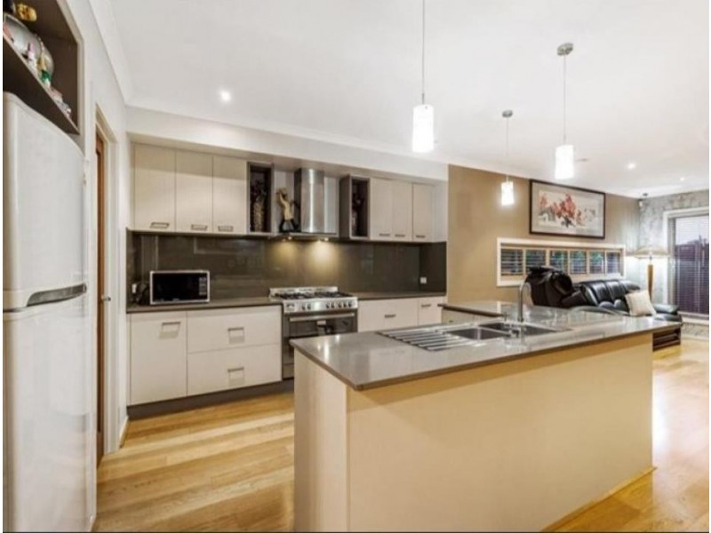 3 Eagles Nest Way, Point Cook VIC 3030