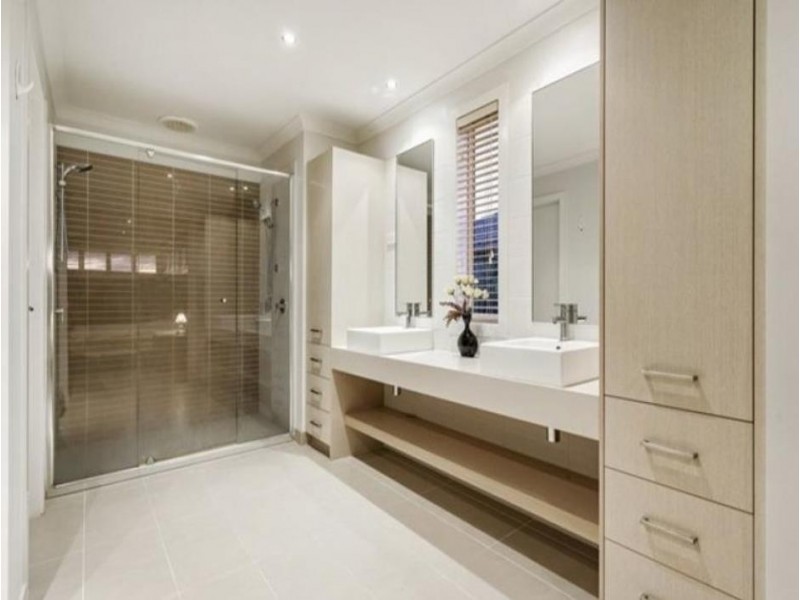 3 Eagles Nest Way, Point Cook VIC 3030