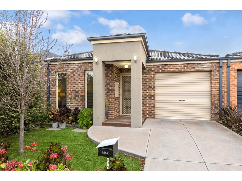 2/9 Cornell Road, Truganina VIC 3029