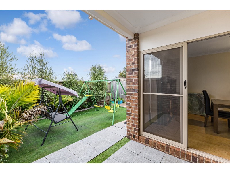 2/9 Cornell Road, Truganina VIC 3029