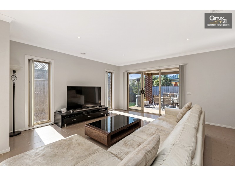 16 Campaspe Way, Point Cook VIC 3030