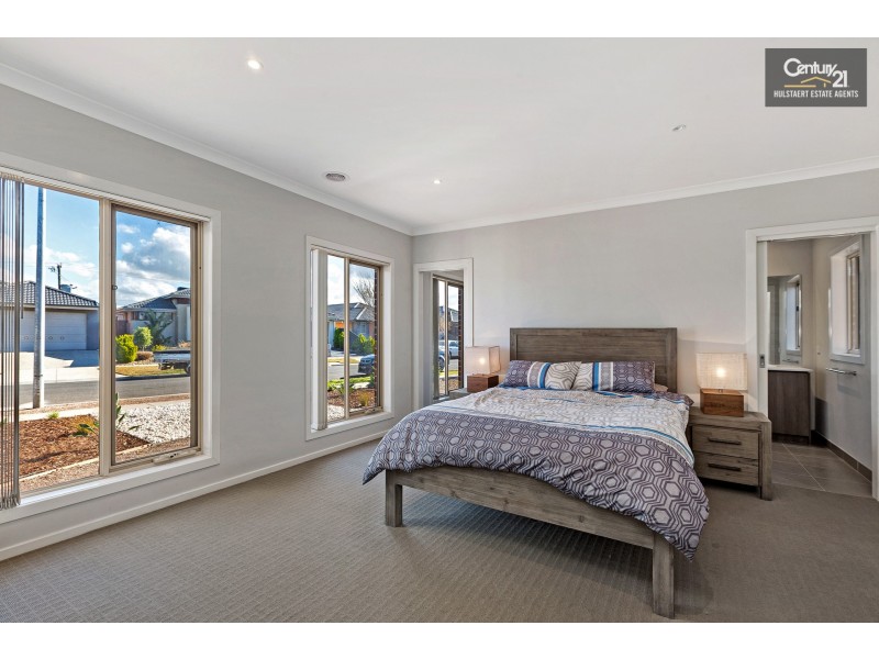 16 Campaspe Way, Point Cook VIC 3030